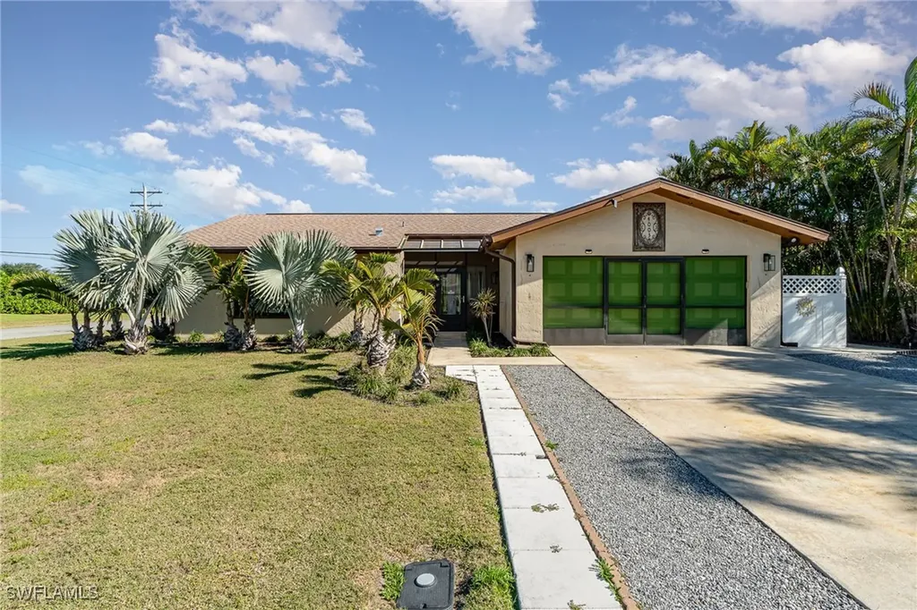 4003 SE 1st Court Cape Coral FL 33904