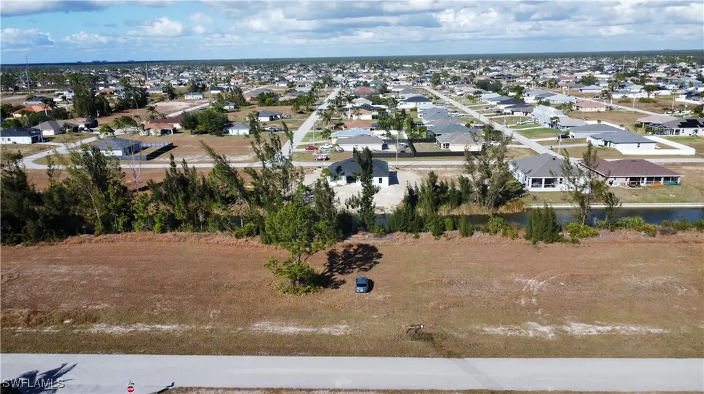 2211 NW 20th Terrace Cape Coral FL 33993