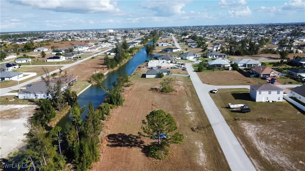 2211 NW 20th Terrace Cape Coral FL 33993
