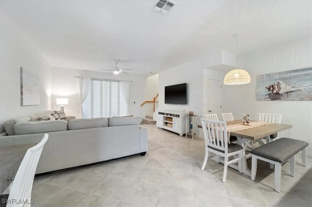 2763 Blossom Way Naples FL 34120