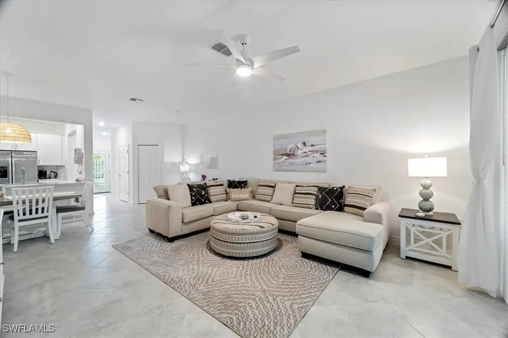 2763 Blossom Way Naples FL 34120