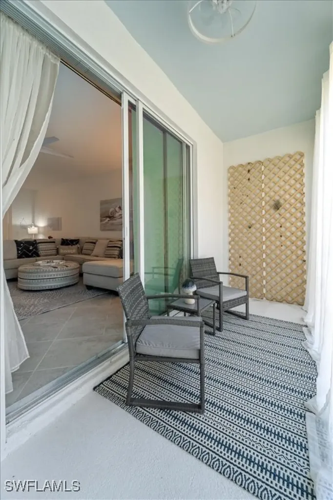 2763 Blossom Way Naples FL 34120