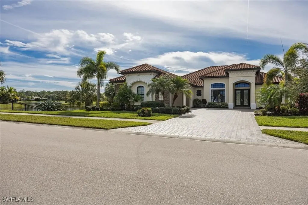 Naples FL, 2280 Somerset Place