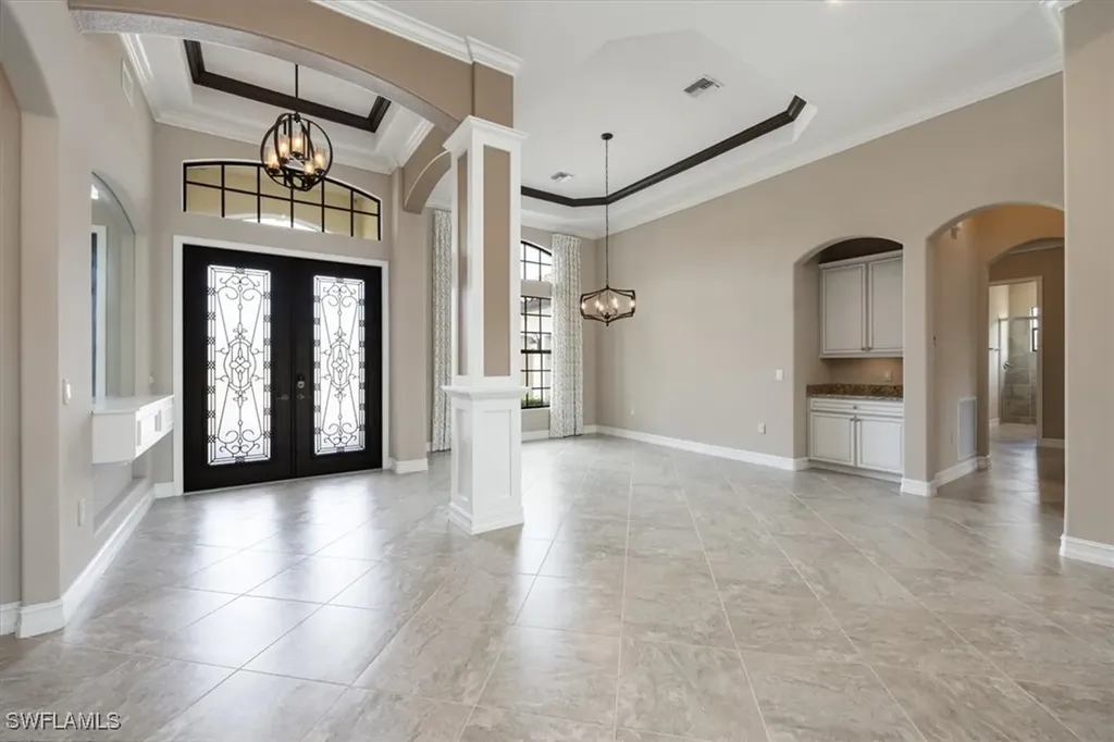 2280 Somerset Place Naples FL 34120