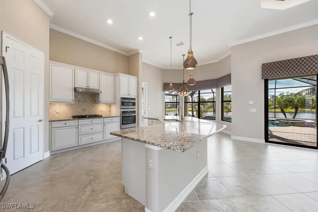 2280 Somerset Place Naples FL 34120