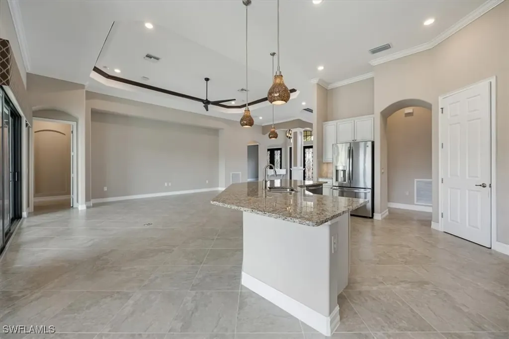 2280 Somerset Place Naples FL 34120