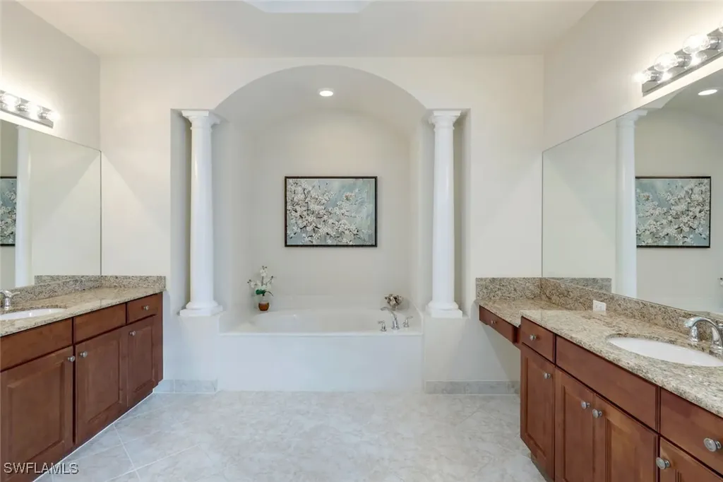 6542 Marbella Drive Naples FL 34105