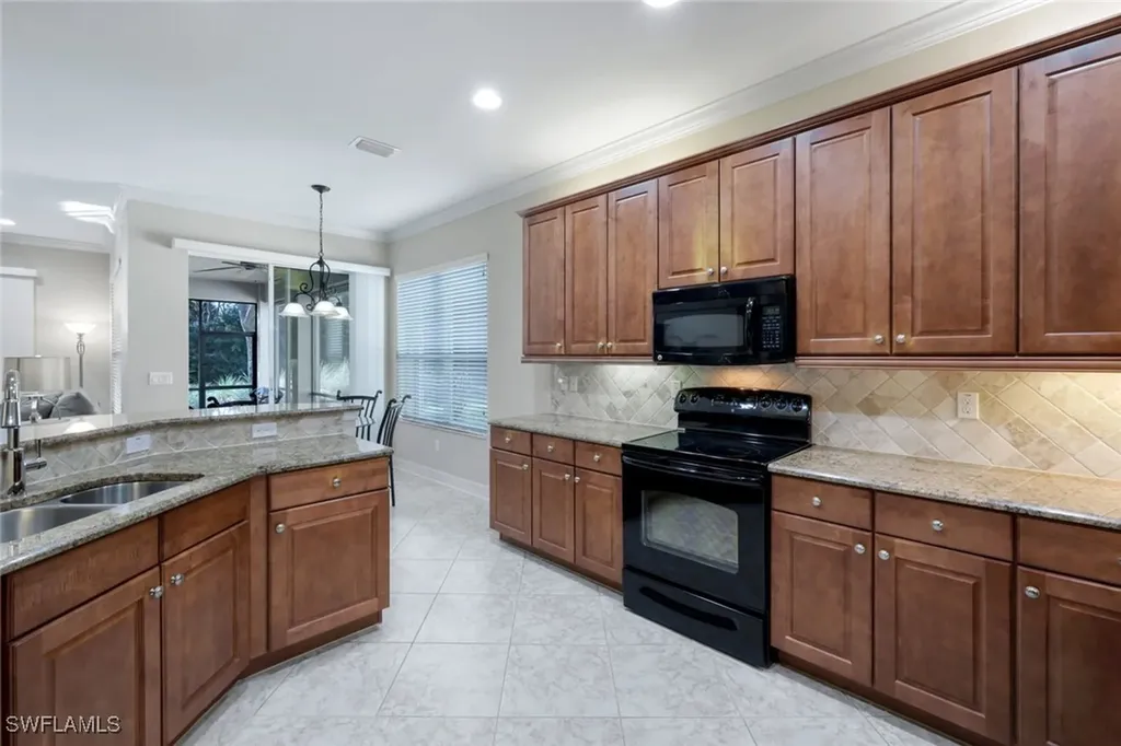 6542 Marbella Drive Naples FL 34105