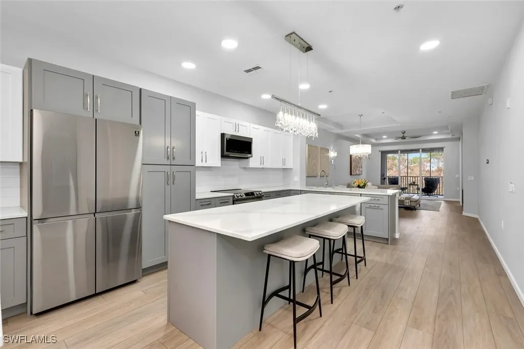 4833 Hampshire Court Naples FL 34112