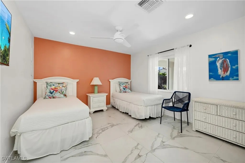 616 106th Avenue N Naples FL 34108