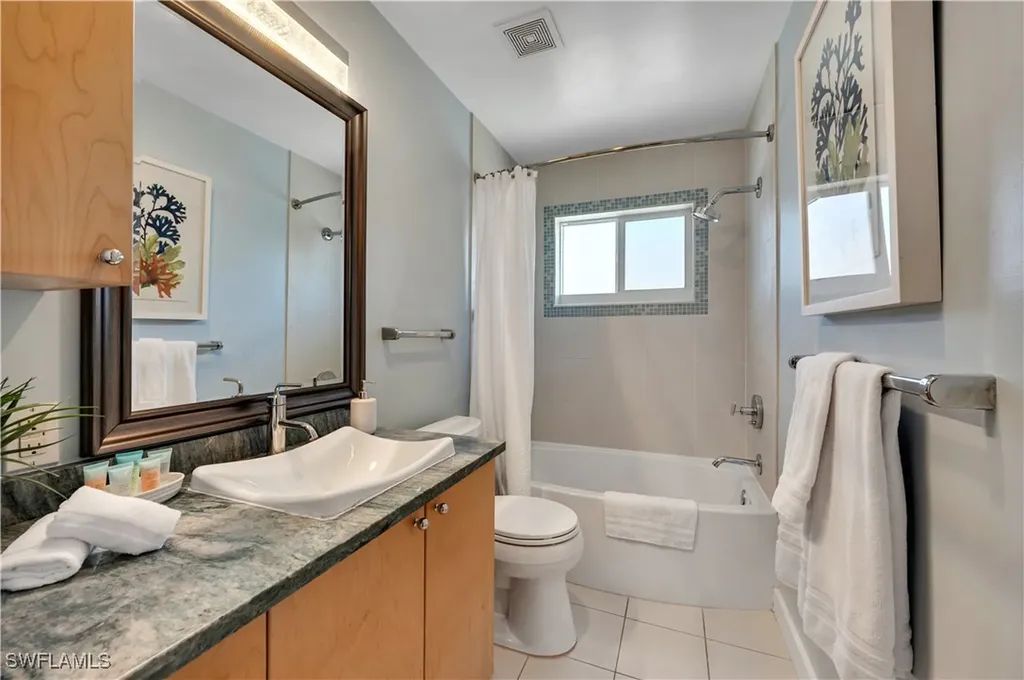 616 106th Avenue N Naples FL 34108