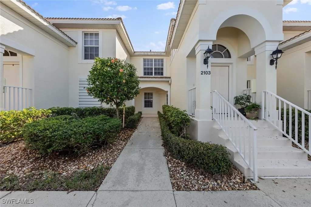 10115 Colonial Country Club Boulevard Fort Myers FL 33913