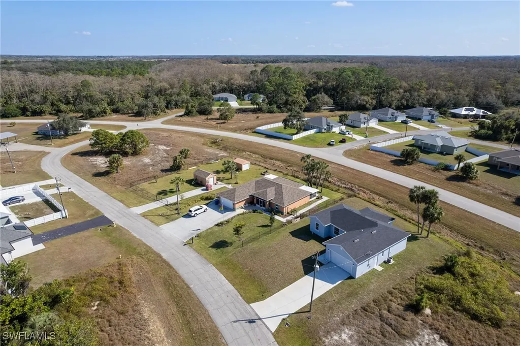 1111 W Leader Court Labelle FL 33935