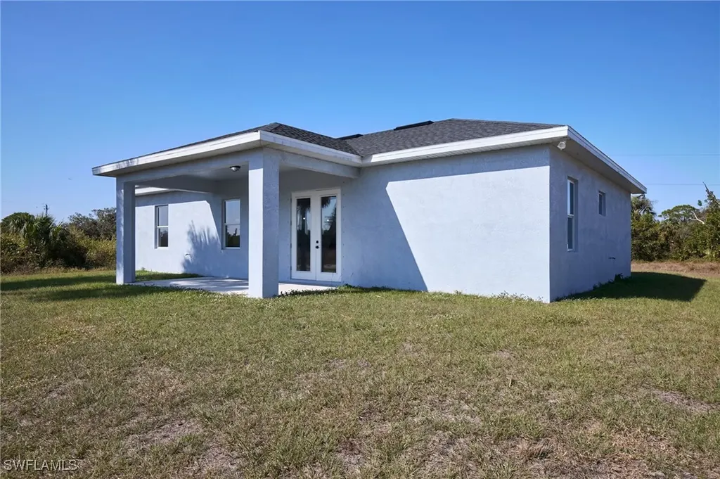 1111 W Leader Court Labelle FL 33935
