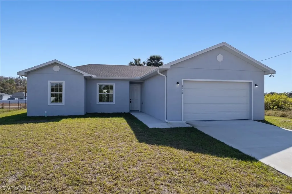 1111 W Leader Court Labelle FL 33935