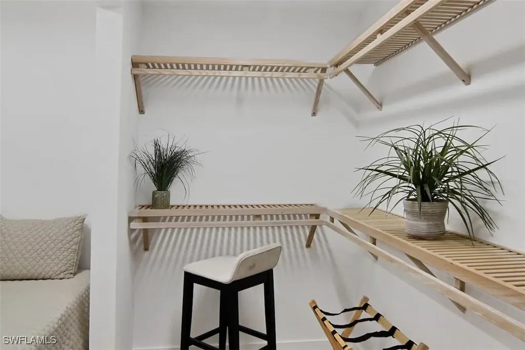 3720 Ellis Road Fort Myers FL 33905