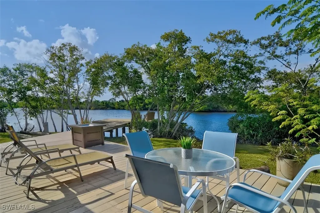 3720 Ellis Road Fort Myers FL 33905