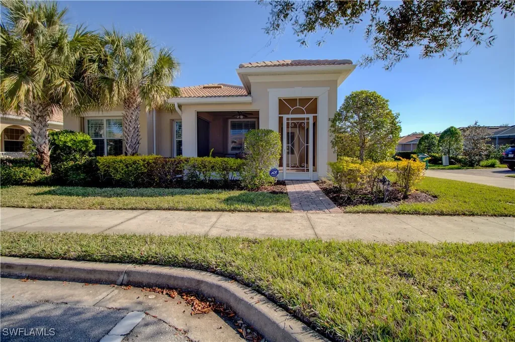 8180 Chianti Lane Naples FL 34114