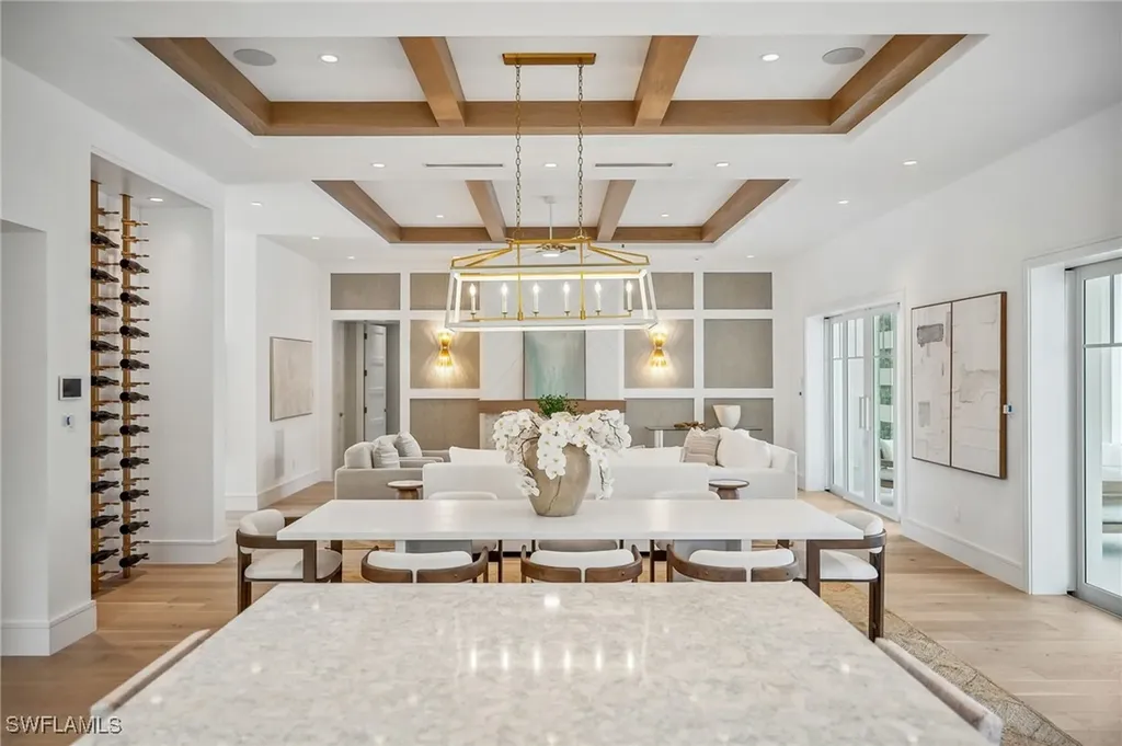 187 10th Avenue S Naples FL 34102