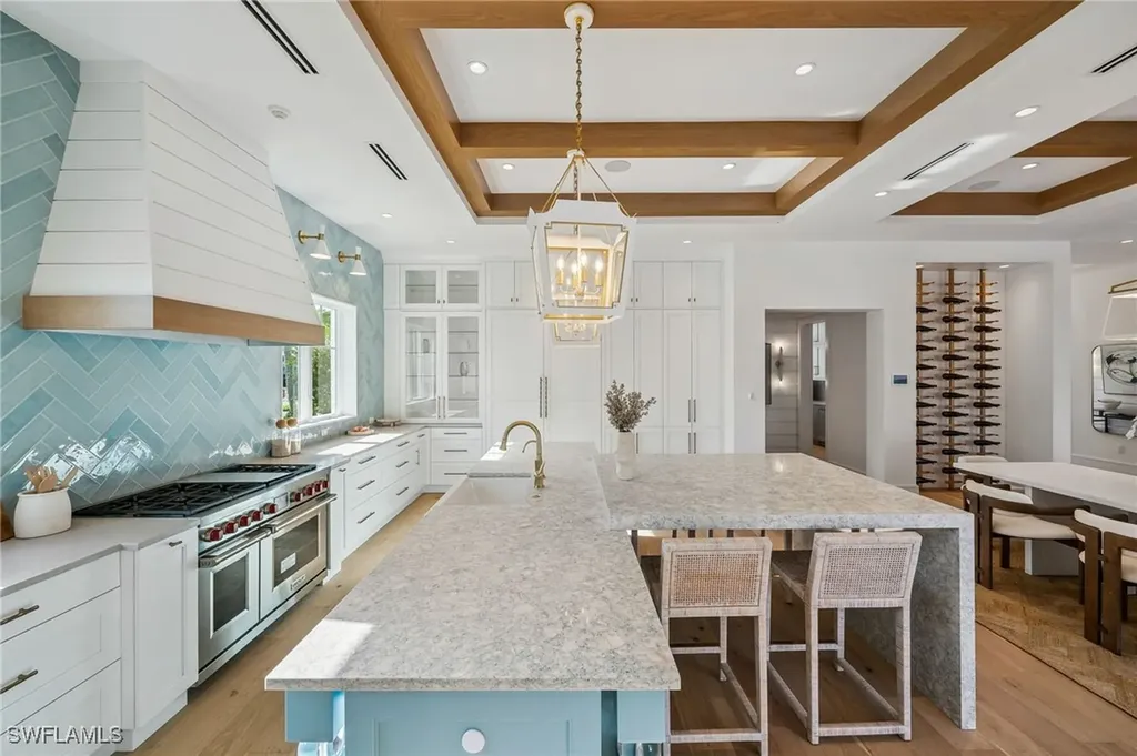 187 10th Avenue S Naples FL 34102