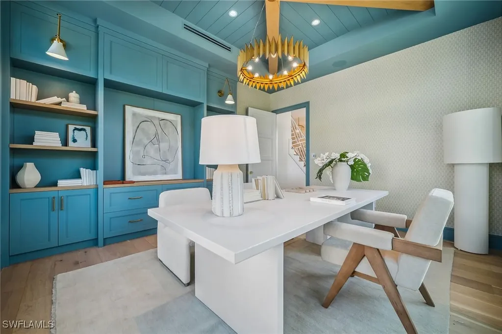 187 10th Avenue S Naples FL 34102