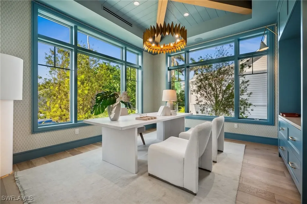 187 10th Avenue S Naples FL 34102