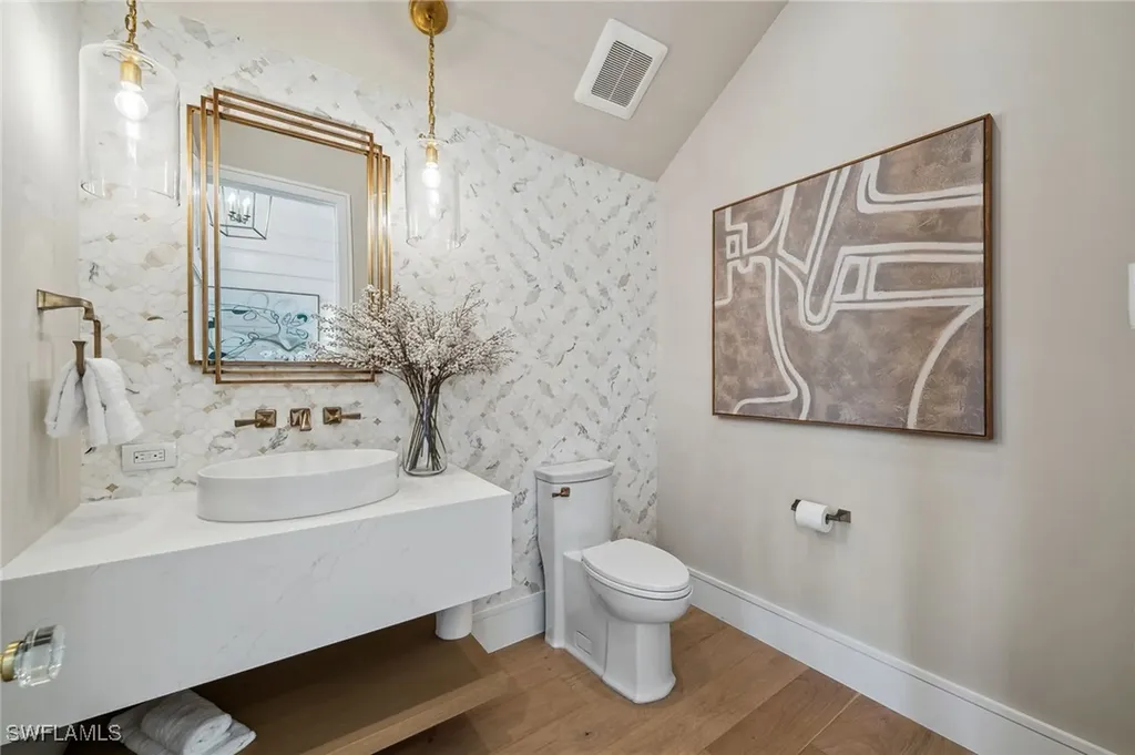 187 10th Avenue S Naples FL 34102