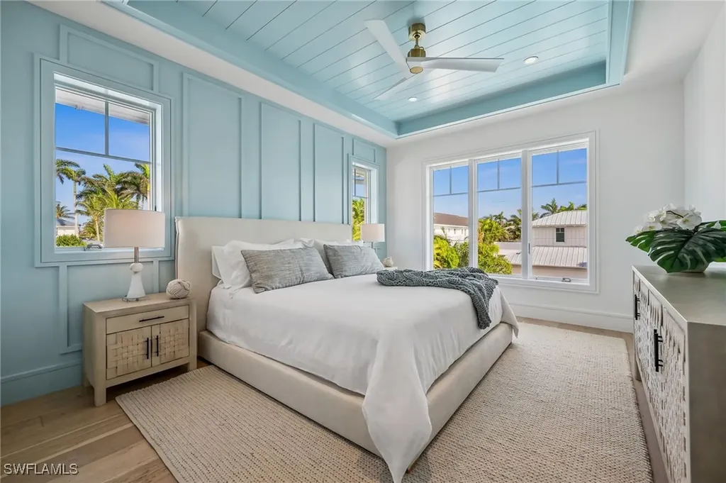 187 10th Avenue S Naples FL 34102