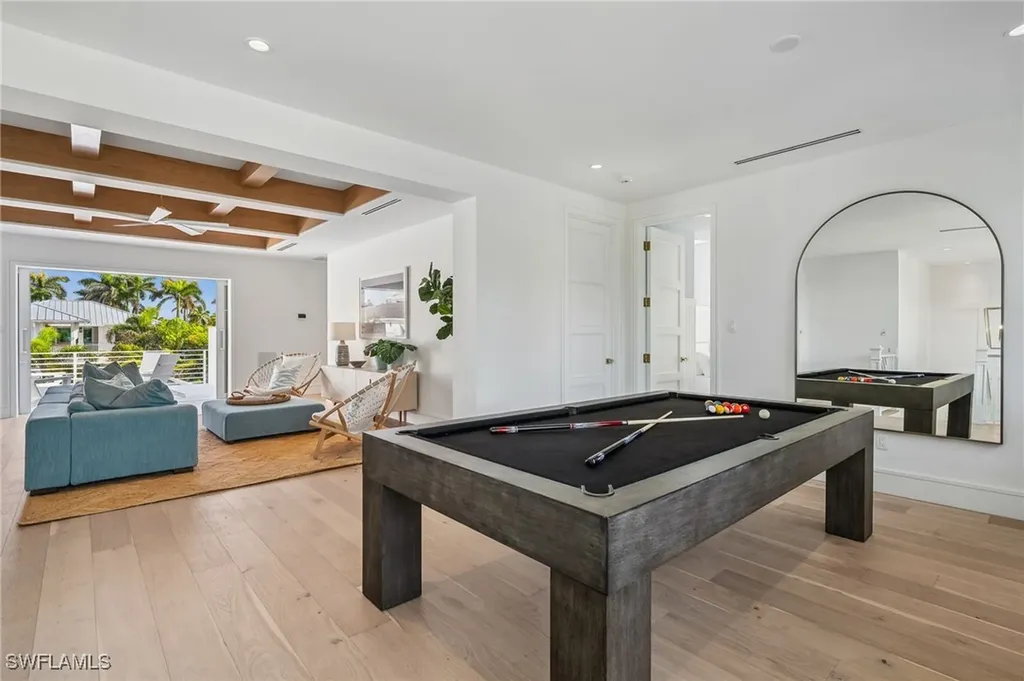 187 10th Avenue S Naples FL 34102