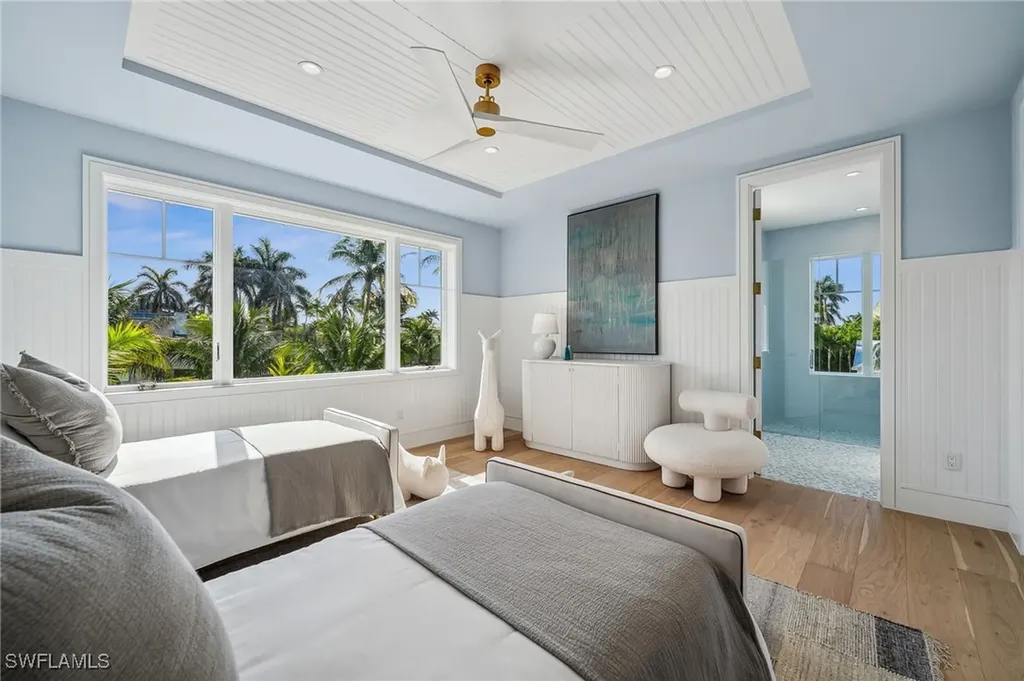 187 10th Avenue S Naples FL 34102