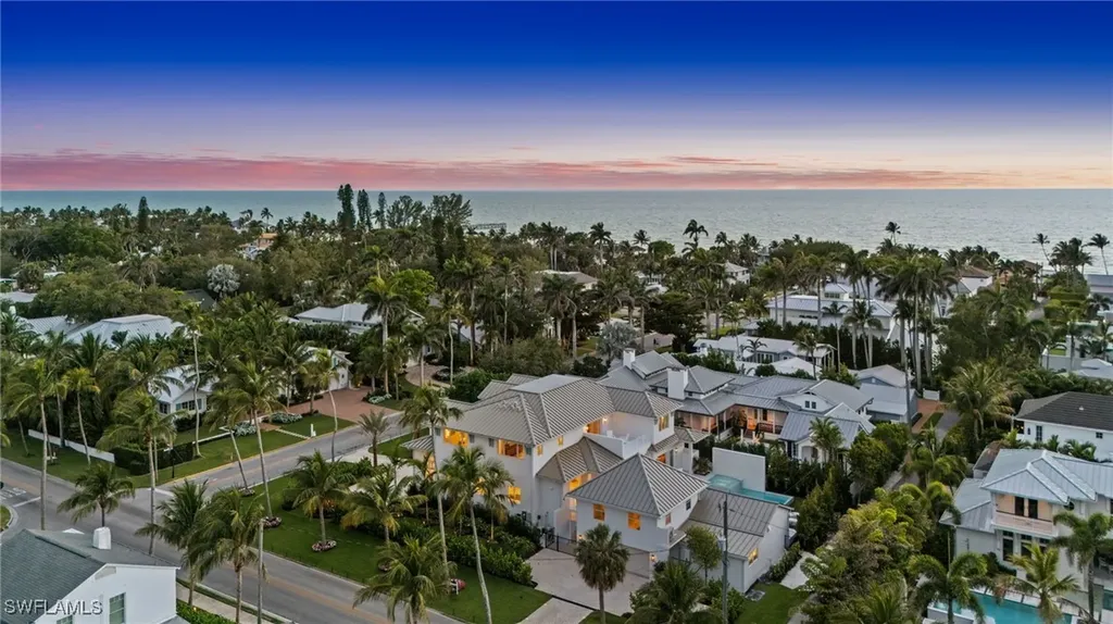 187 10th Avenue S Naples FL 34102
