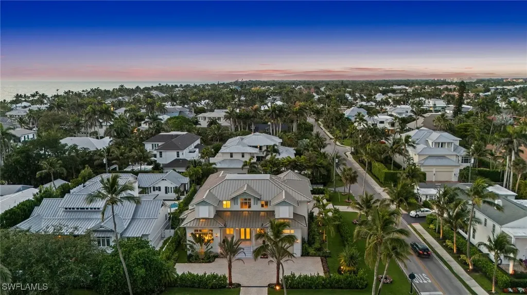 187 10th Avenue S Naples FL 34102