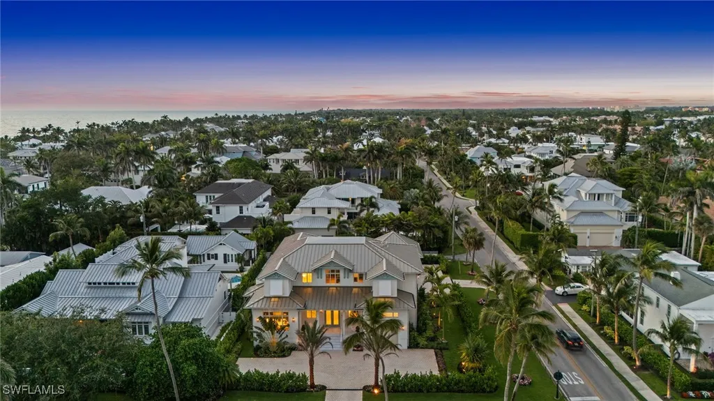 187 10th Avenue S Naples FL 34102