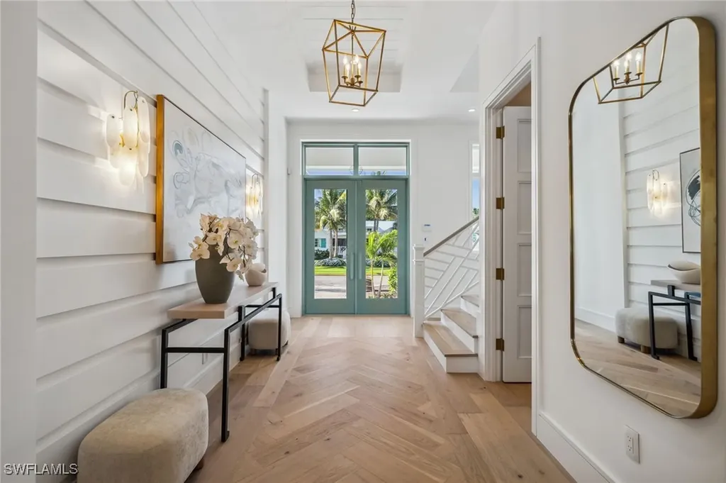 187 10th Avenue S Naples FL 34102