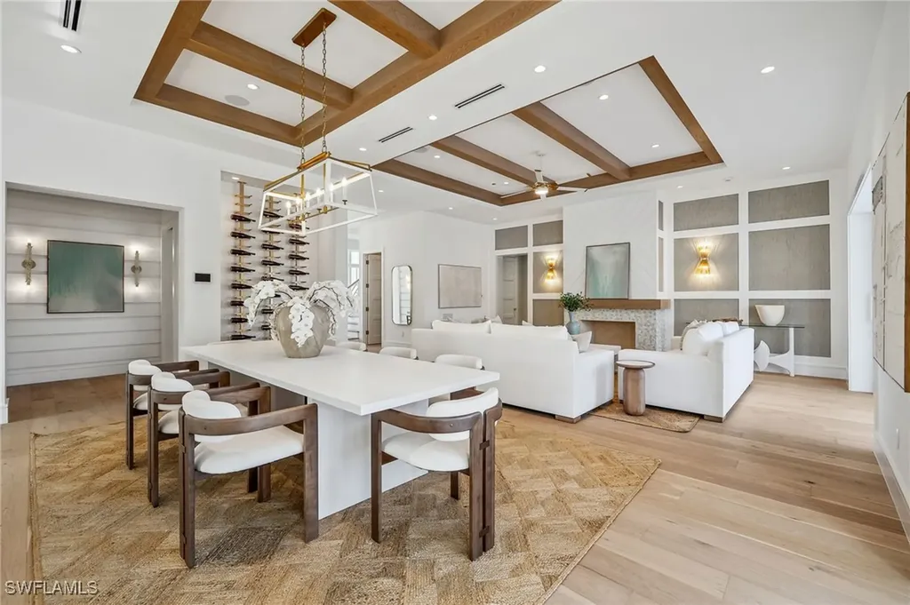 187 10th Avenue S Naples FL 34102