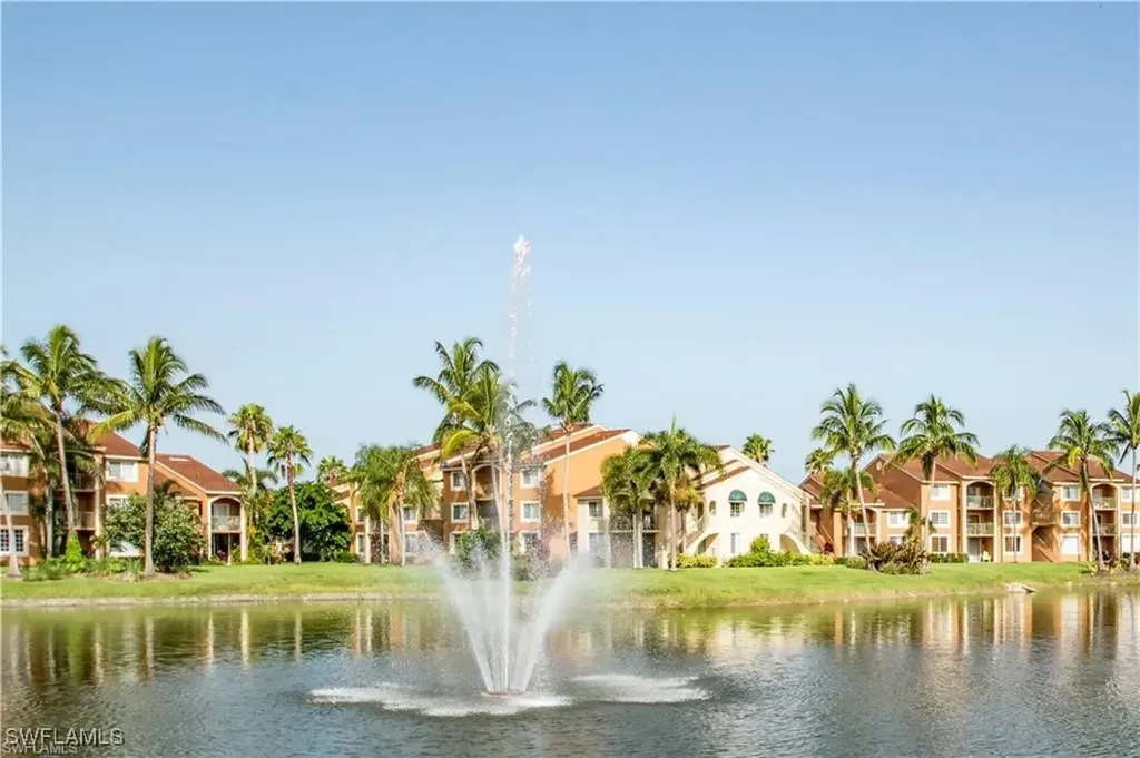 1220 Wildwood Lakes Boulevard Naples FL 34104