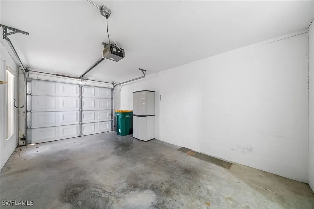 7058 Barrington Circle Naples FL 34108
