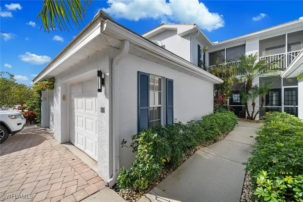 7058 Barrington Circle Naples FL 34108