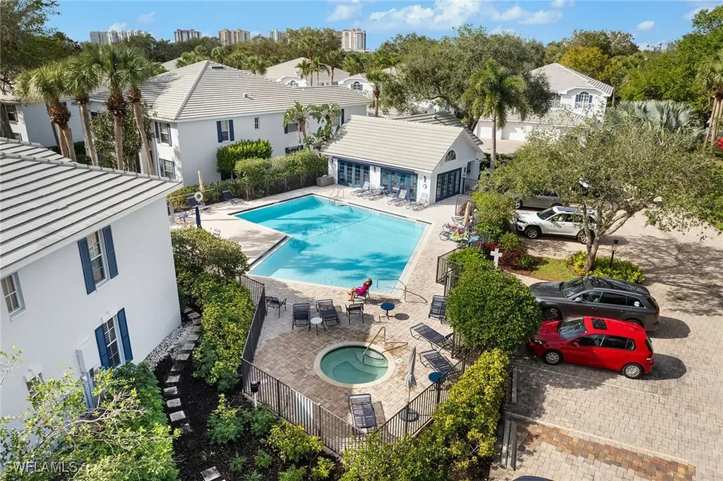 7058 Barrington Circle Naples FL 34108