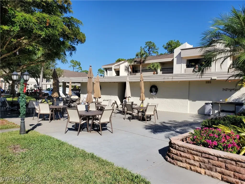 5585 Trailwinds Drive Fort Myers FL 33907