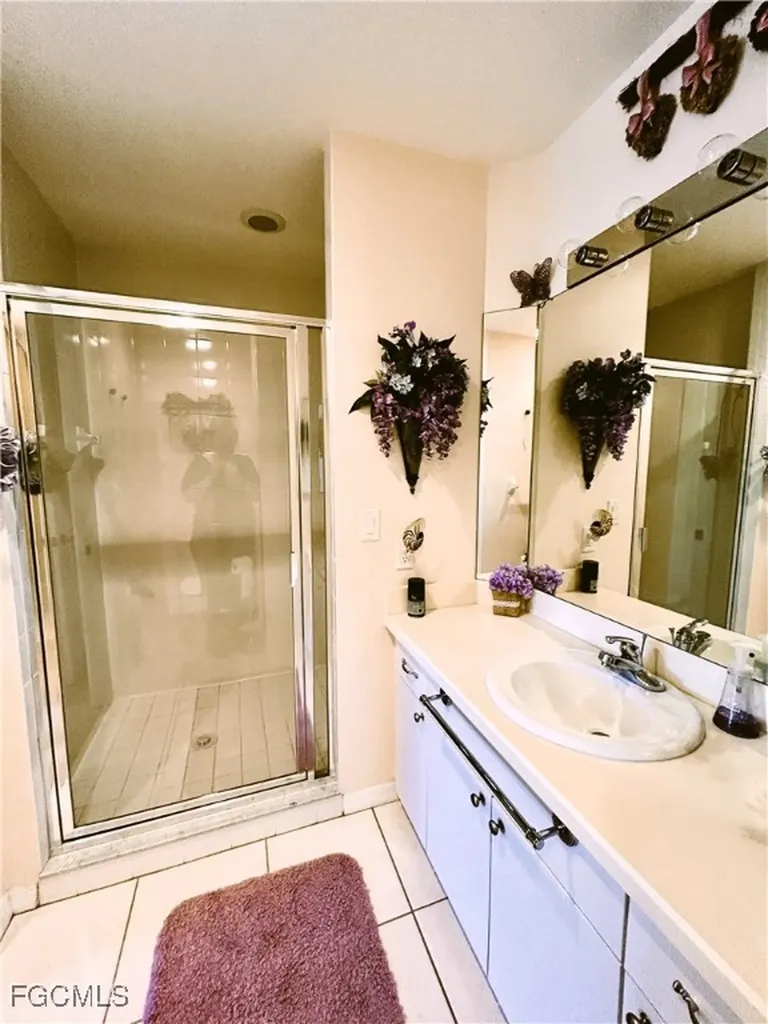 1141 Van Loon Commons Circle Cape Coral FL 33909