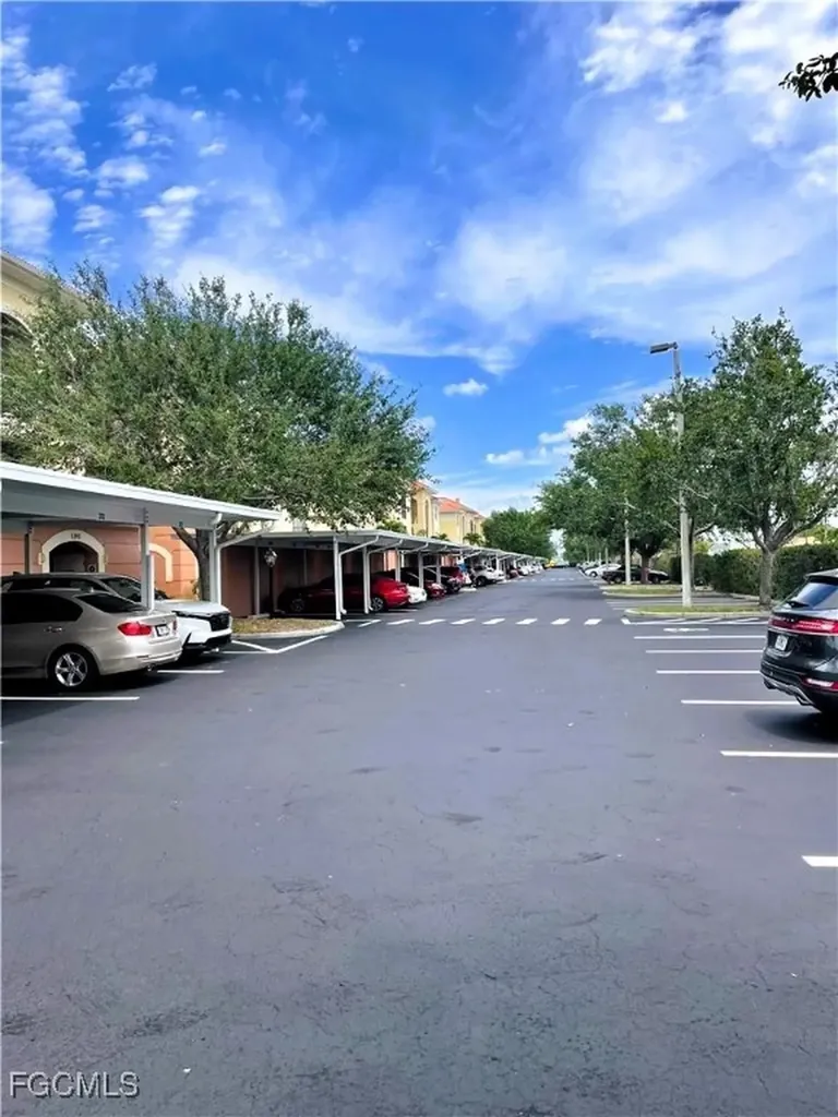 1141 Van Loon Commons Circle Cape Coral FL 33909