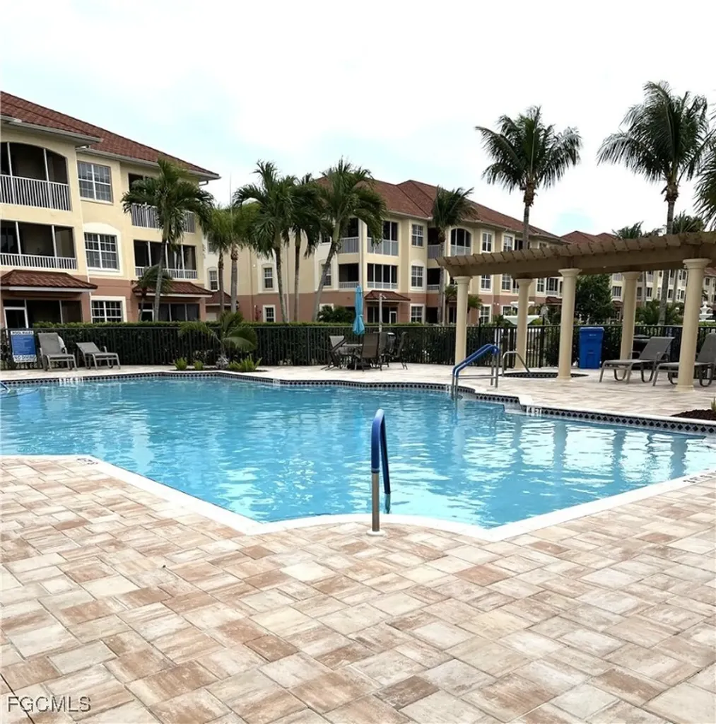 1141 Van Loon Commons Circle Cape Coral FL 33909
