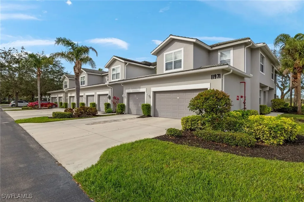11971 Champions Green Way Fort Myers FL 33913