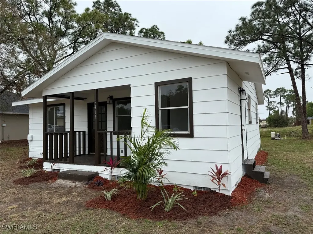 3413 23rd Street SW Lehigh Acres FL 33976