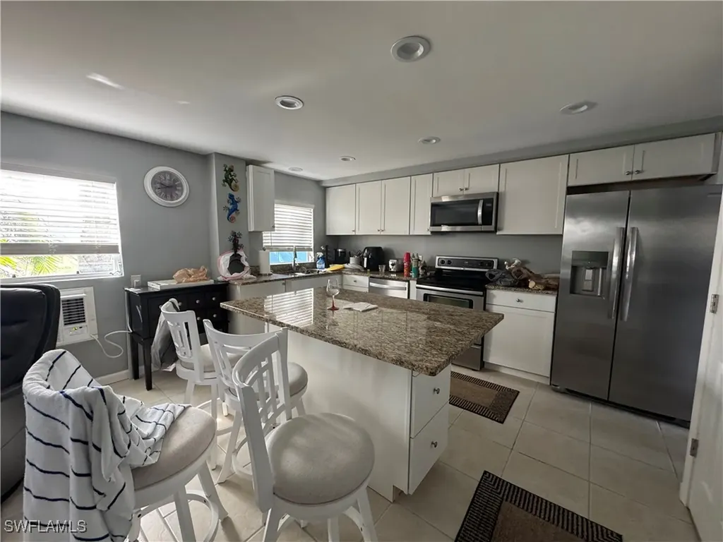 320 Lazy Way Fort Myers Beach FL 33931