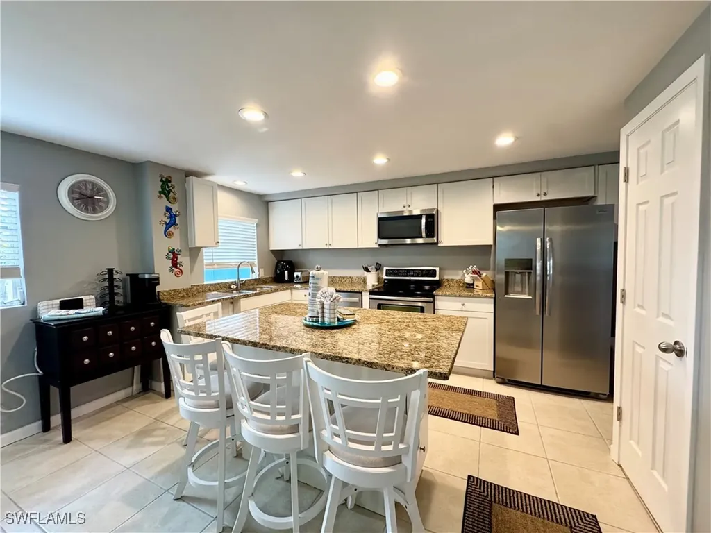 320 Lazy Way Fort Myers Beach FL 33931