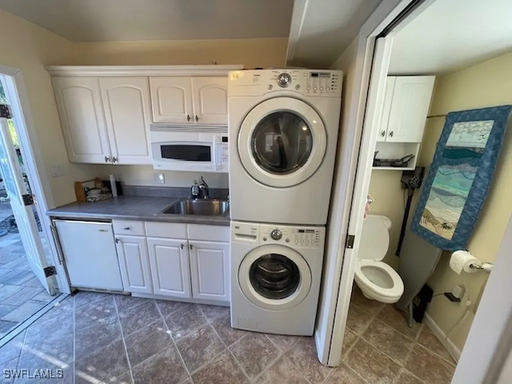 10131 Sunnywood Court Fort Myers FL 33905