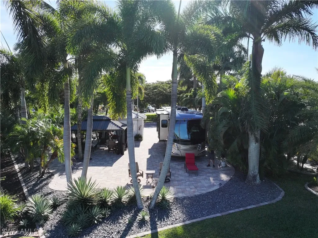 10131 Sunnywood Court Fort Myers FL 33905