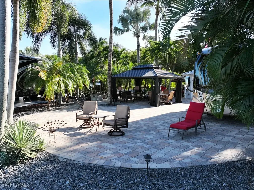 10131 Sunnywood Court Fort Myers FL 33905